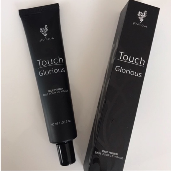 TOUCH GLORIOUS Face Primer
NWT